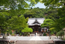 鎌倉時代からの名刹。